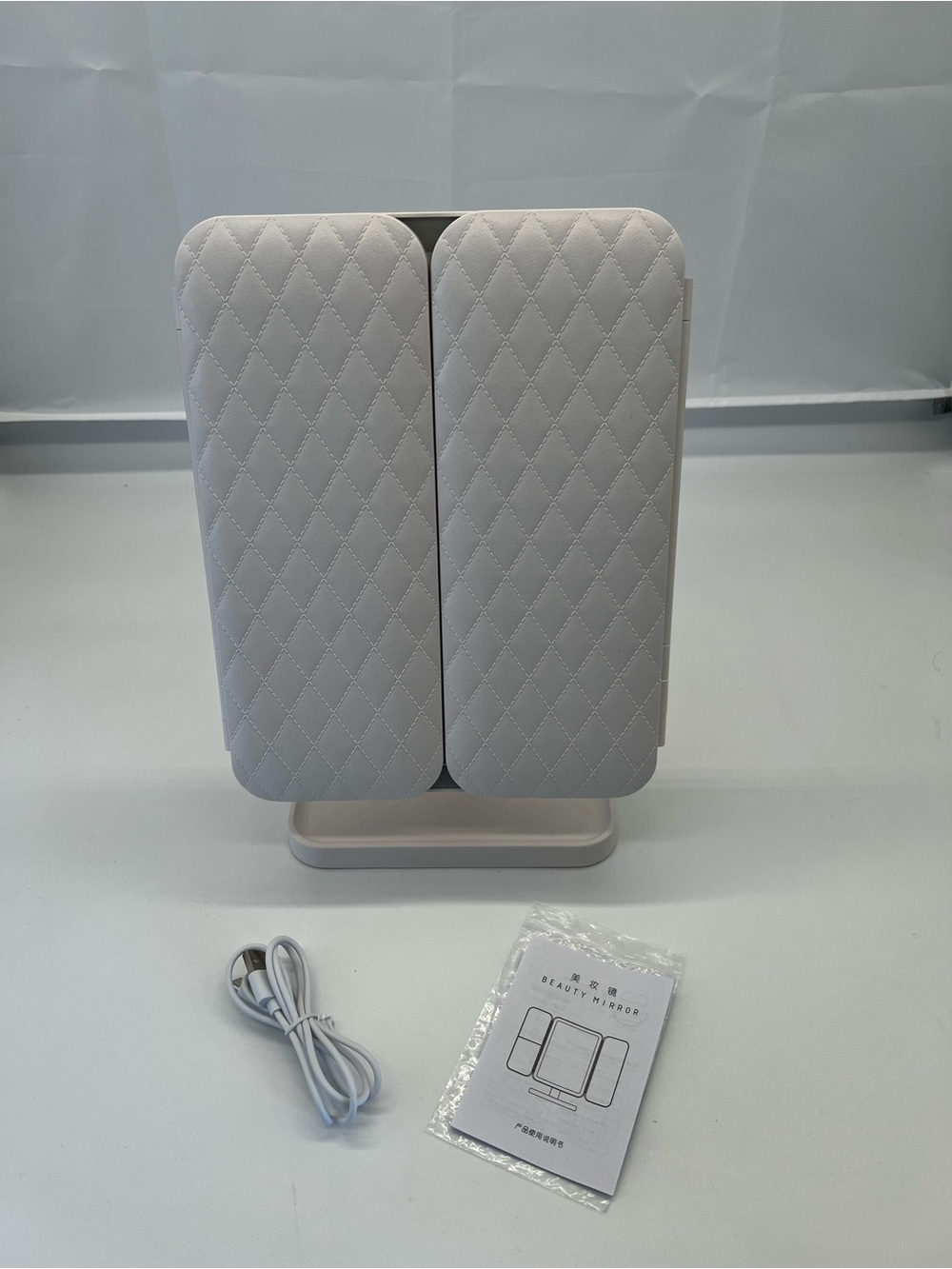 Trifold Adjustable Make Up Mirror